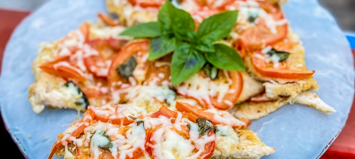 Breaded Chicken Cutlets with Tomatoes and&nbsp;Mozzarella