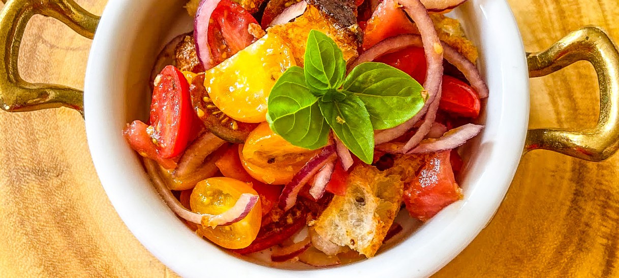 Tuscan Tomato and Bread Salad&nbsp;(Panzanella)